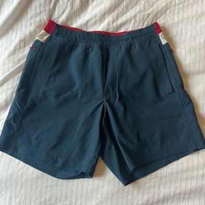Men’s medium birddogs shorts